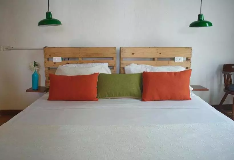 Fotos del hotel Friends To Be:  5