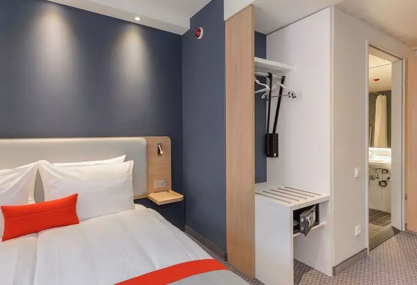 Fotos del hotel Holiday Inn Express - Berlin - Alexanderplatz, An Ihg:  10
