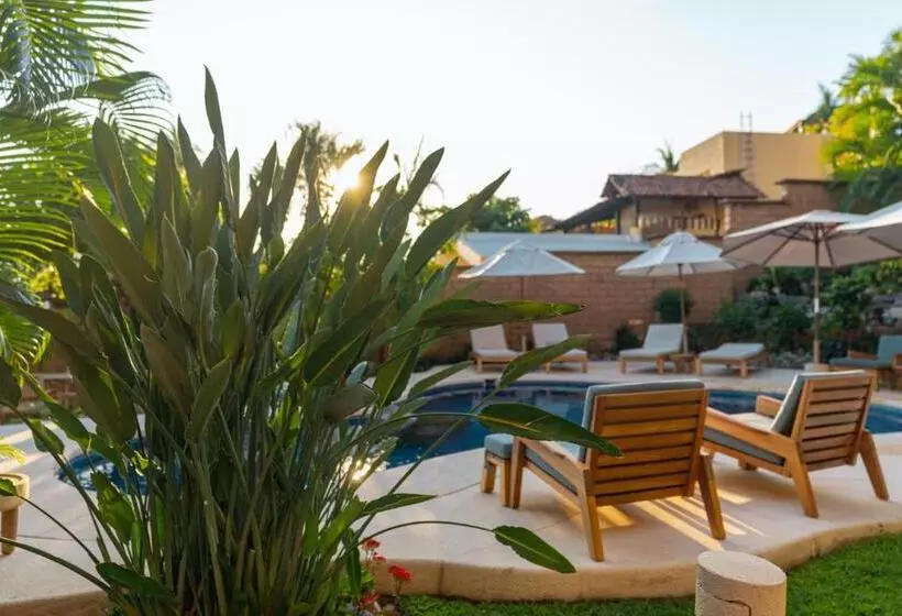 La Villa Luz