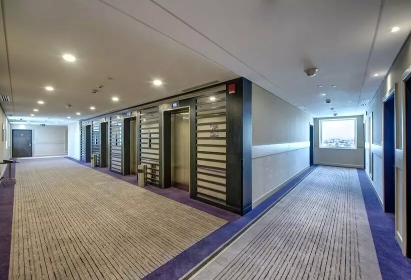 Premier Inn Dubai Ibn Battuta Mall