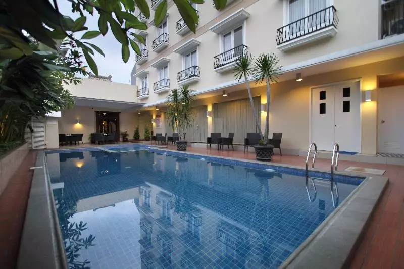Fotos del hotel Emersia Malioboro:  2