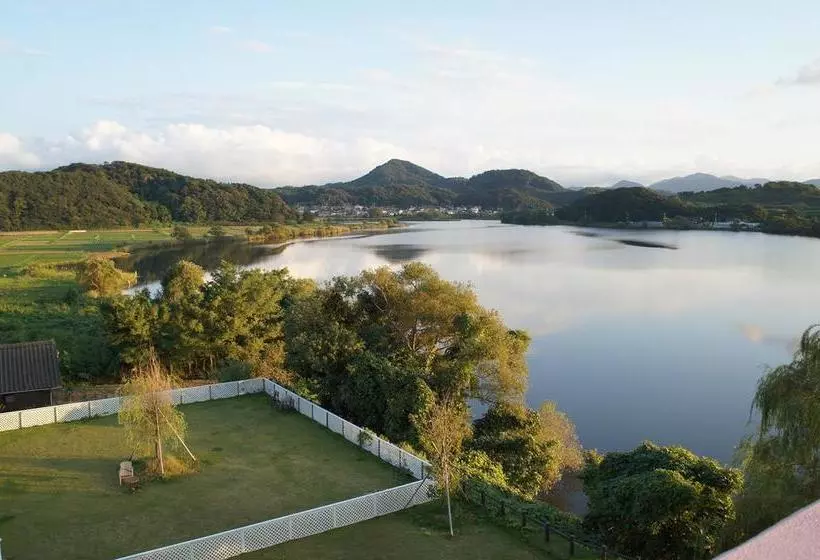 Fotos del hotel Lakeside  Little White Flower:  13