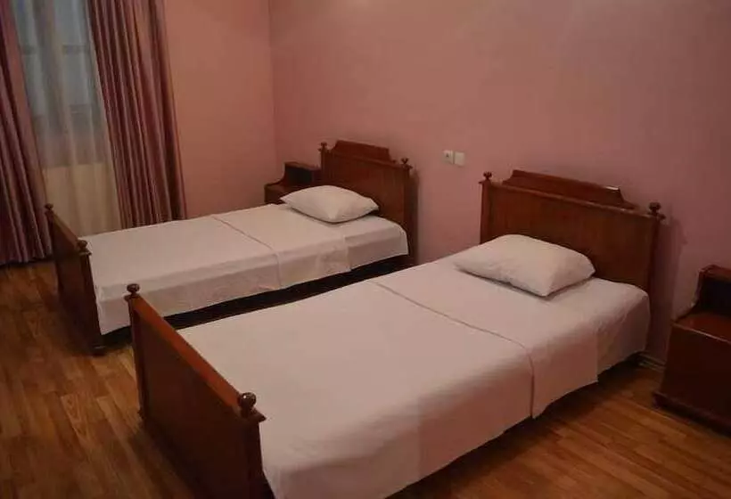 Fotos del hotel Tirifi Holiday:  5