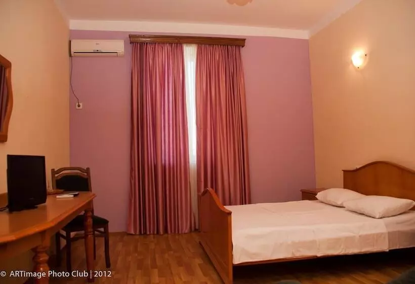 Fotos del hotel Tirifi Holiday:  2