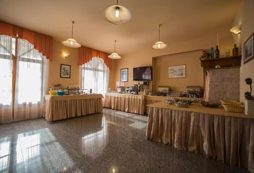 Fotos del hotel Pansion Valbruna:  16