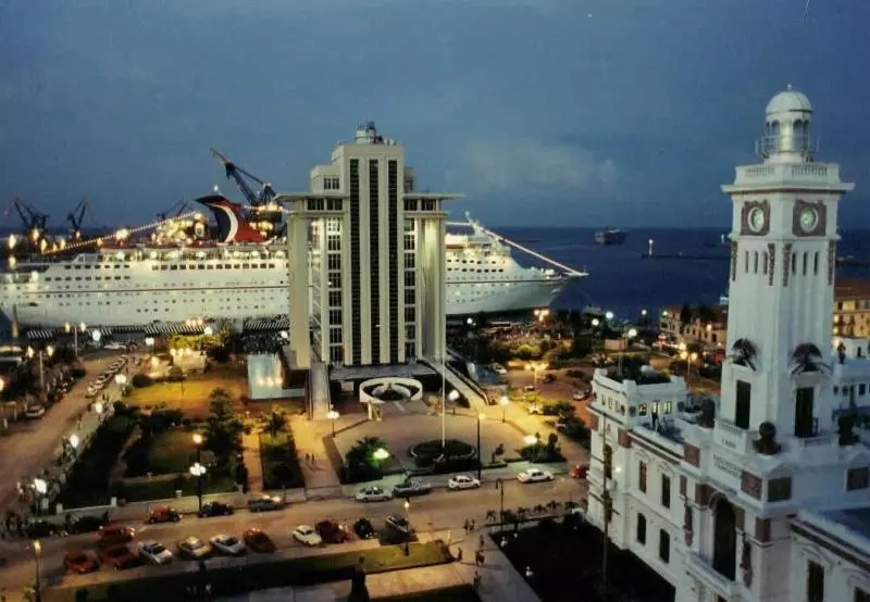 Fotos del hotel Royalty:  15