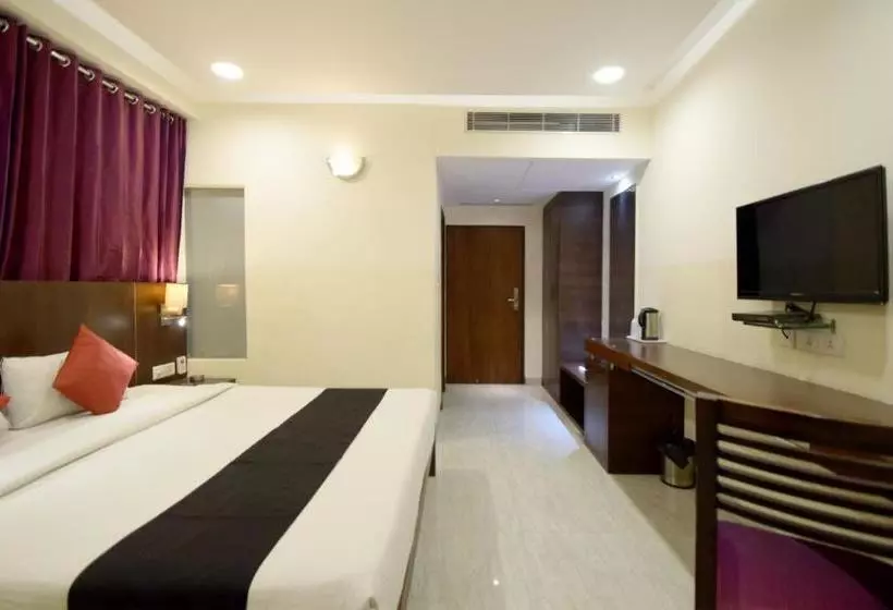 Fotos del hotel Fabhotel Radiant Star Lalkothi:  9