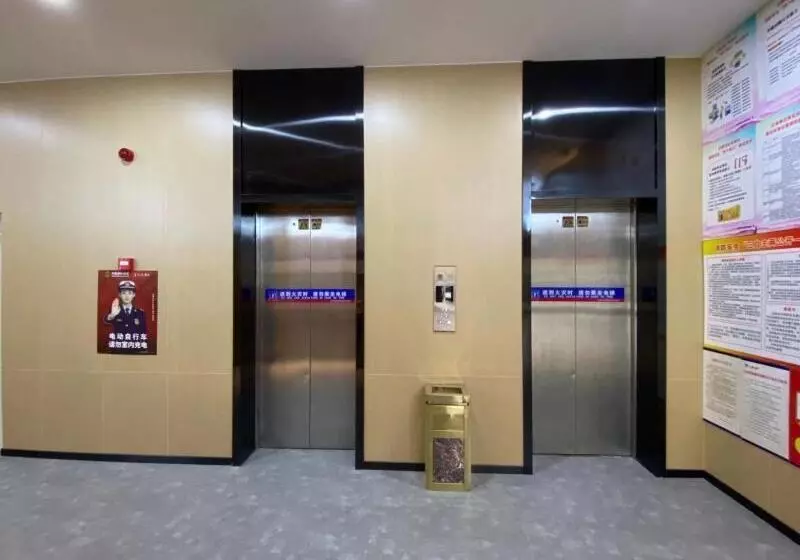 Fotos del hotel Greentree Inn Anhui Hefei South Railway Station Damo Sqaure Business:  3