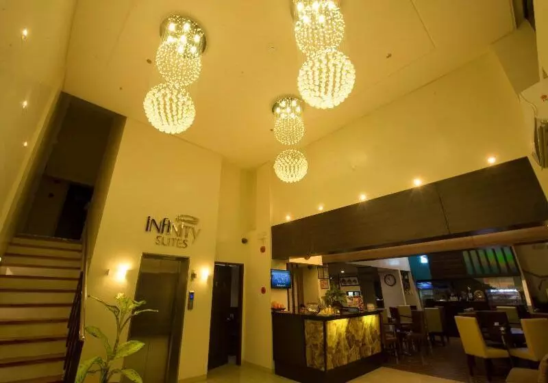 Fotos del hotel Infinity Suites:  4