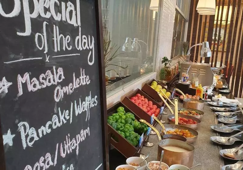 Fotos del hotel Fairfield By Marriott Kathmandu:  8