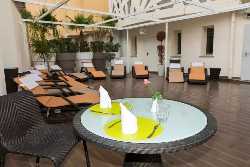 Fotos del hotel Hôtel New Day:  7