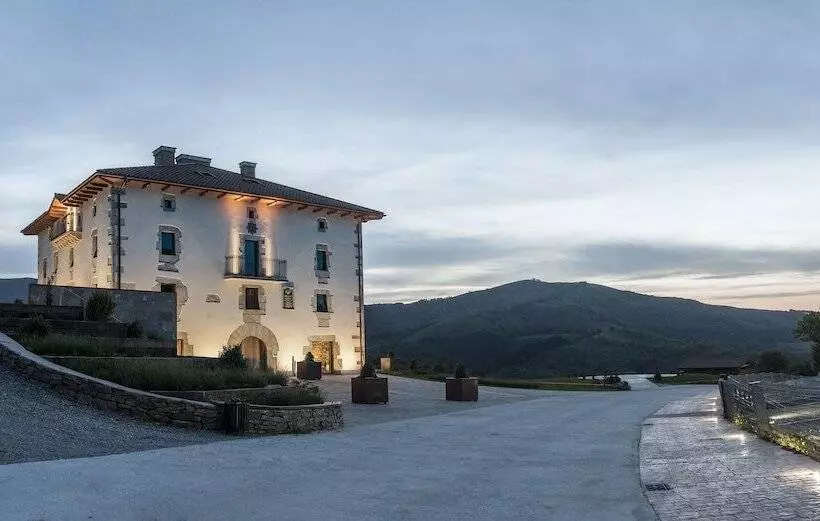 Fotos del hotel Palacio De Yrisarri By Irrisarri Land:  17