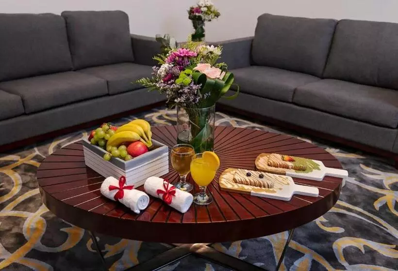 Fotos del hotel Laten Suites:  10