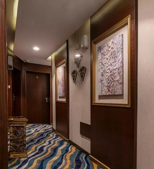 Fotos del hotel Laten Suites:  23