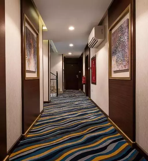 Fotos del hotel Laten Suites:  25