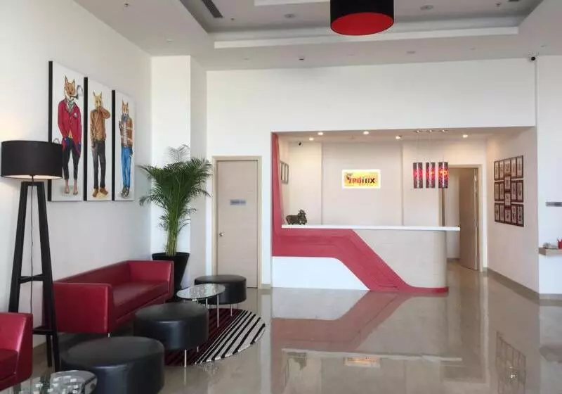 Fotos del hotel Red Fox Hotel, Sector 60, Gurugram:  10