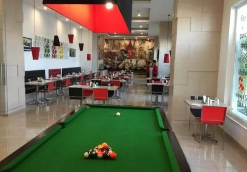 Fotos del hotel Red Fox Hotel, Sector 60, Gurugram:  5
