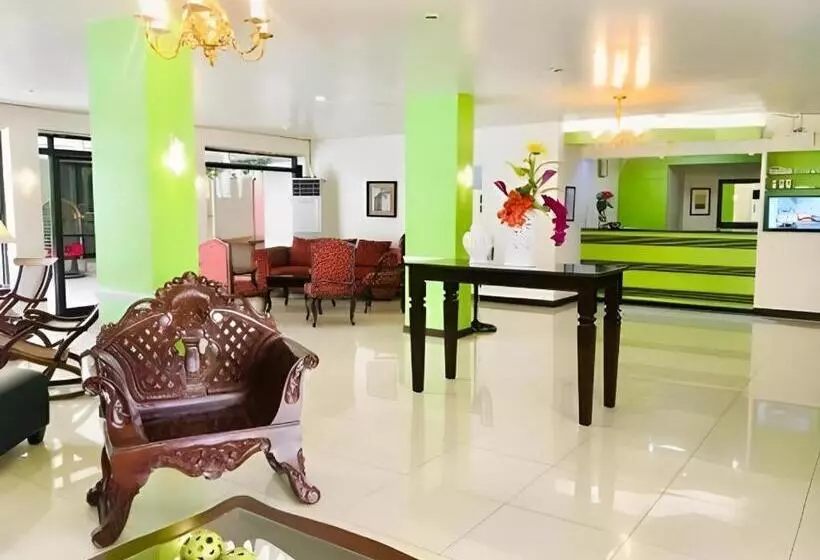 Fotos del hotel The Alpa Hotel And Restaurant:  7