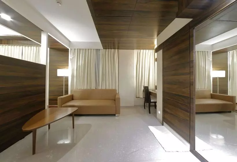 Fotos del hotel Silver Heights:  23