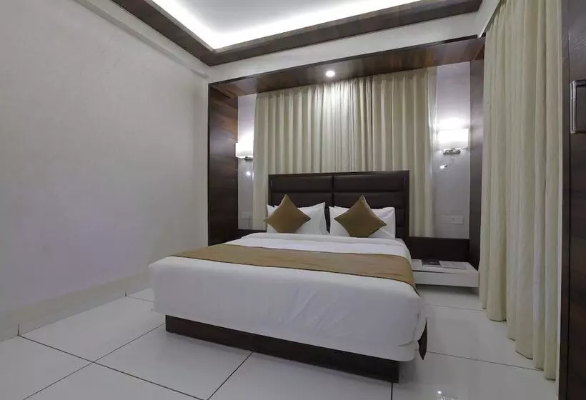Fotos del hotel Silver Heights:  8