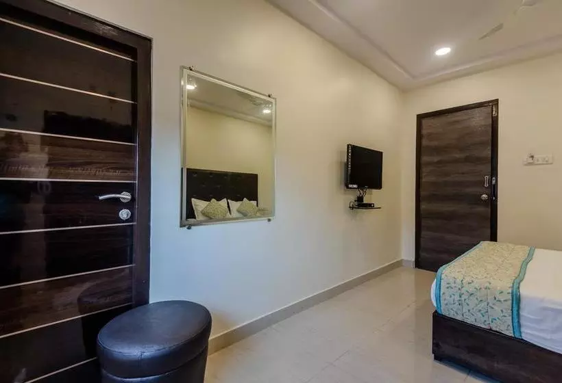 Fotos del hotel Oyo Rooms Near Kokilaben Hospital:  9