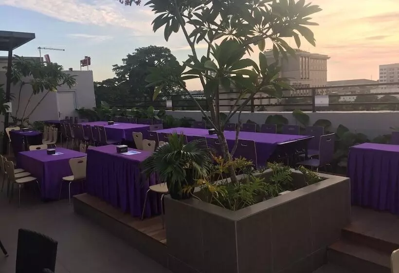 Fotos del hotel Asialink Easy By Prasanthi Formerly The Evitel:  8