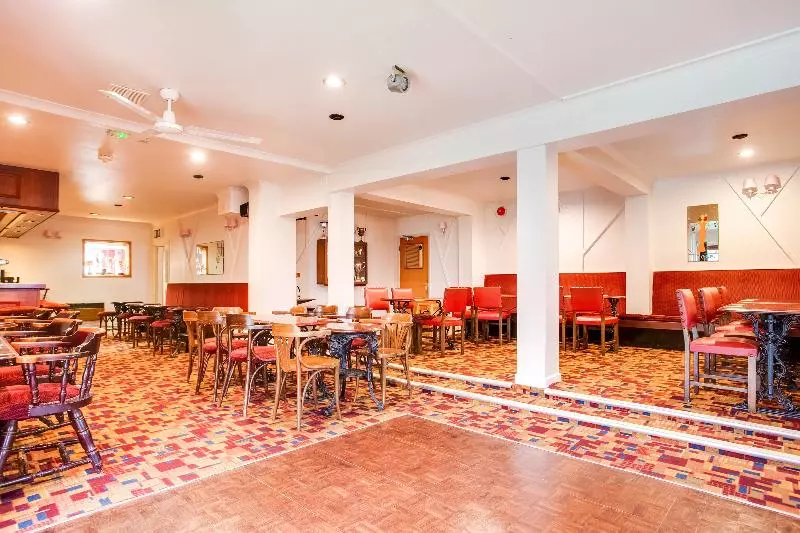 Fotos del hotel Godolphin Arms Hotel:  3