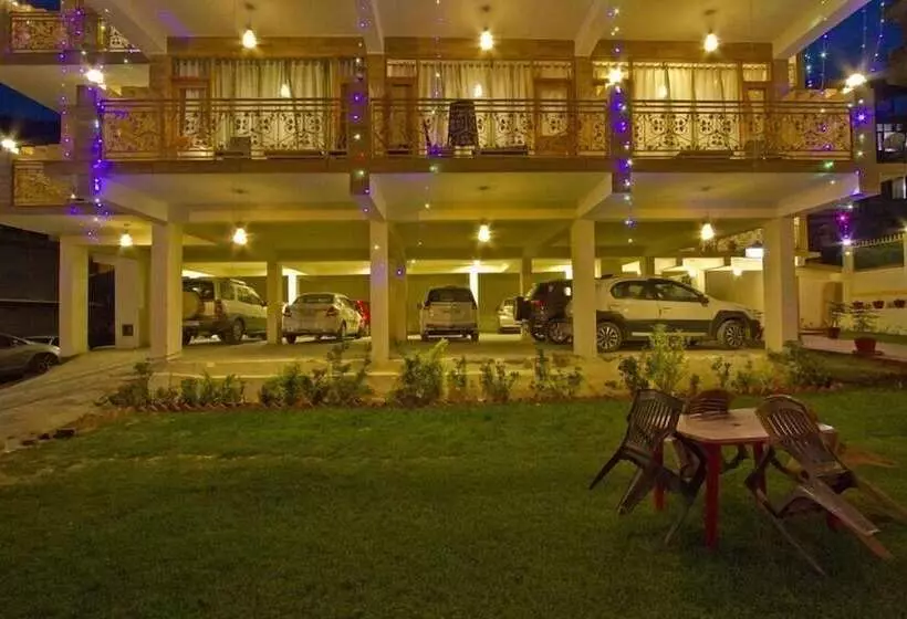 Fotos del hotel The Paramount Inn:  7