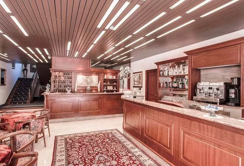 Fotos del hotel Ambasciatori:  7