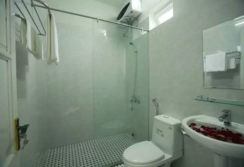 Fotos del hotel La Uy Villa:  4