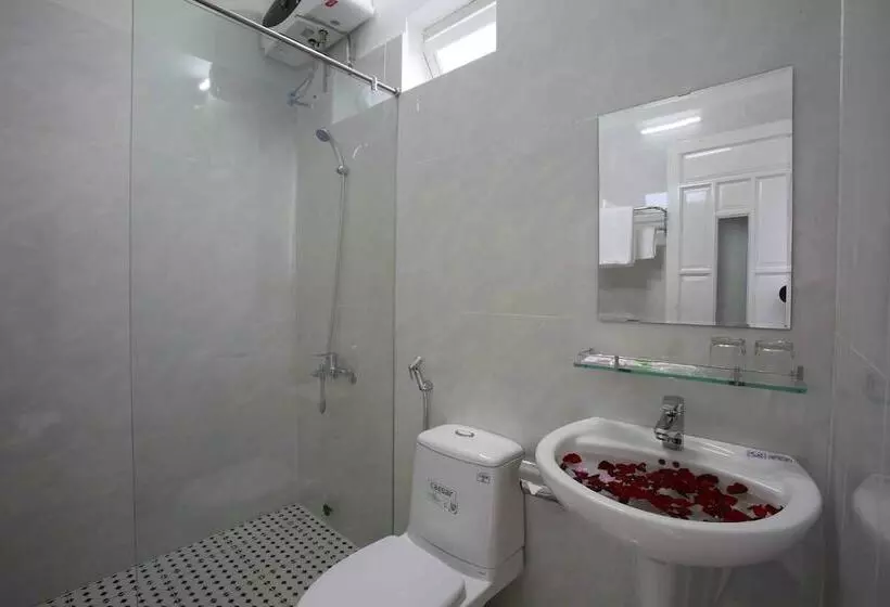 Fotos del hotel La Uy Villa:  9