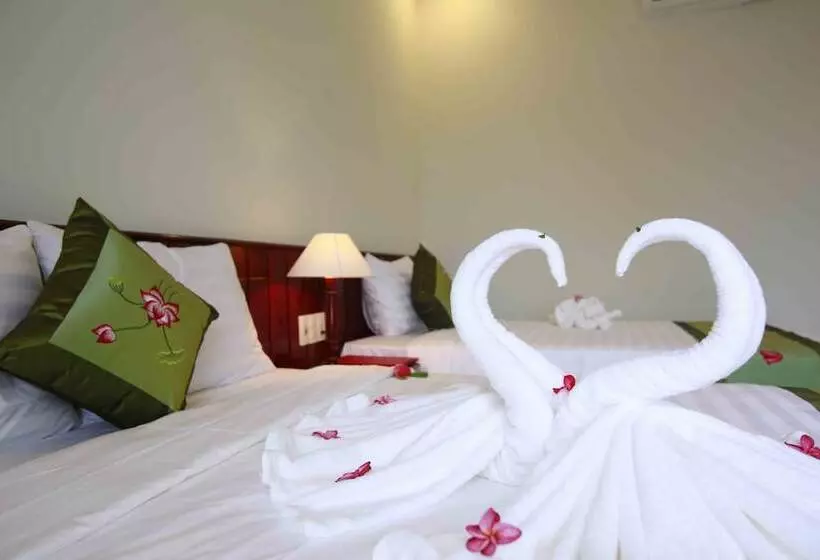 Fotos del hotel La Uy Villa:  6