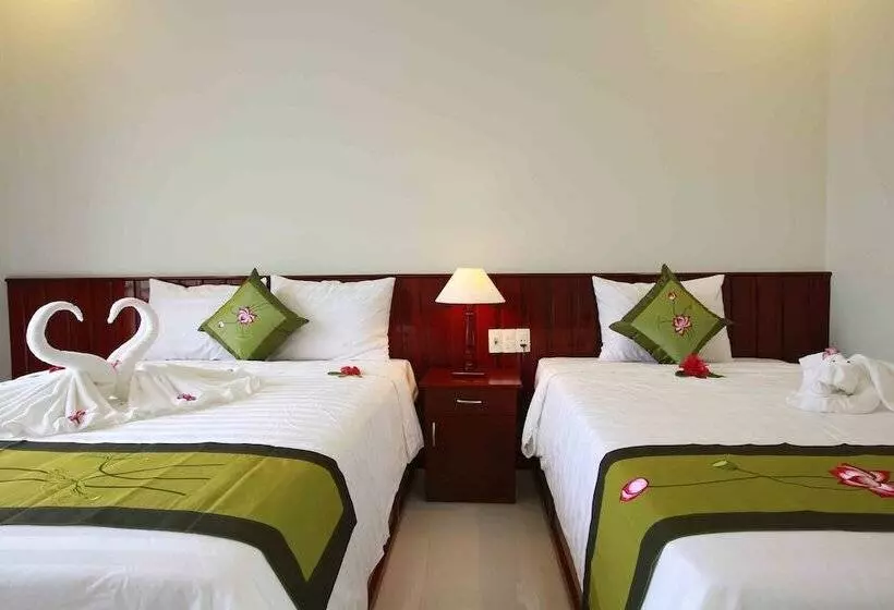Fotos del hotel La Uy Villa:  11