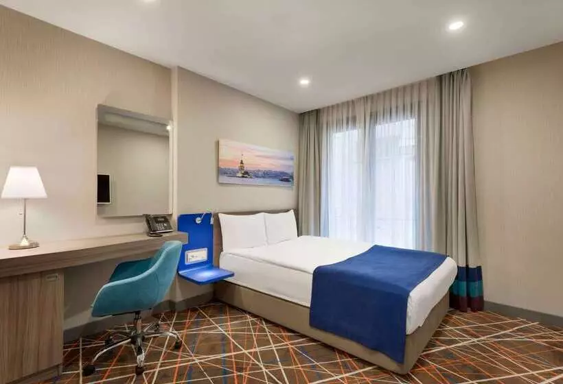 Fotos del hotel Tryp By Wyndham Istanbul Taksim:  10