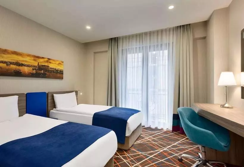Fotos del hotel Tryp By Wyndham Istanbul Taksim:  24