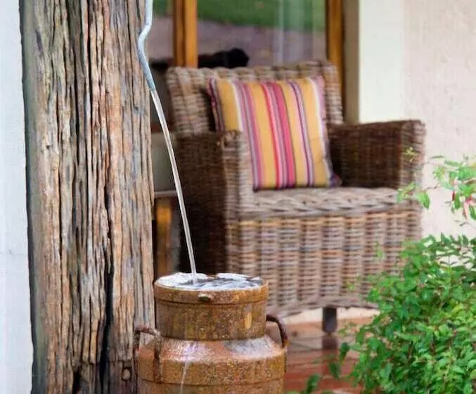 Fotos del hotel Woodlands Guest Lodge:  17