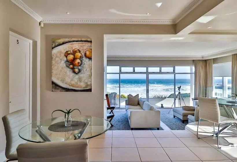 Fotos del hotel Hermanus Beachfront Lodge:  4