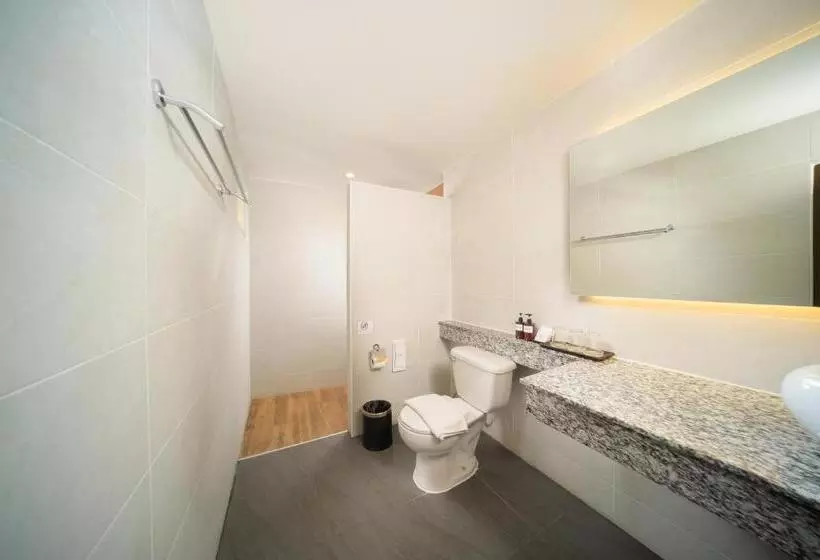 Fotos del hotel The Wing Lanna:  12