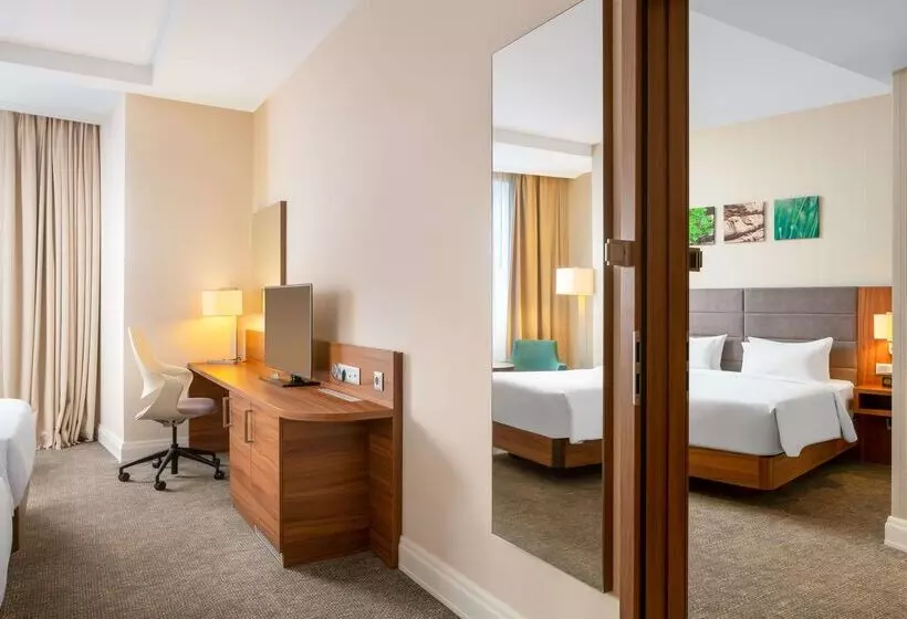 Fotos del hotel Hilton Garden Inn Bucharest:  8