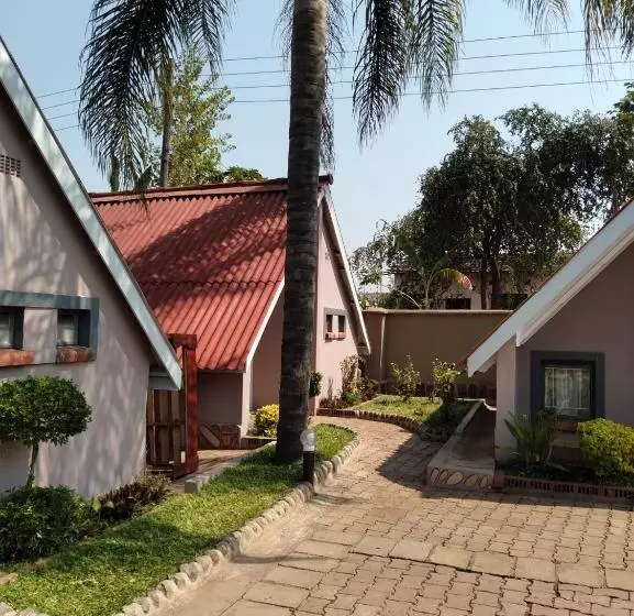 Fotos del hotel Sunset Junction Lodges & Tours:  10