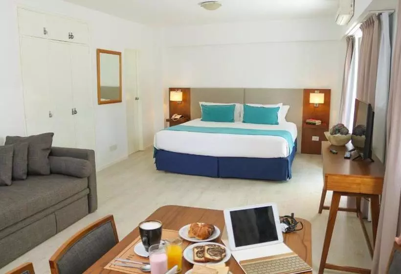Fotos del hotel Ch Le Petit Suites:  9