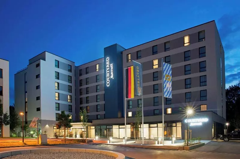 Fotos del hotel Courtyard Oberpfaffenhofen:  16