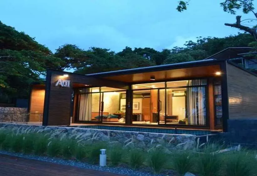 Fotos del hotel The Cabin Beach Resort:  10
