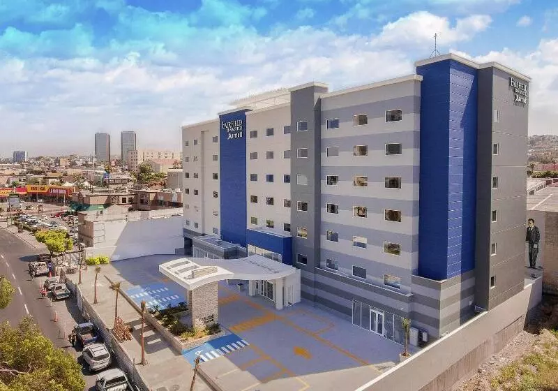 Fotos del hotel Fairfield Inn & Suites By Marriott Tijuana:  17