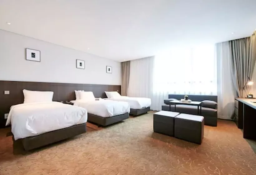 Fotos del hotel Mfelice:  5