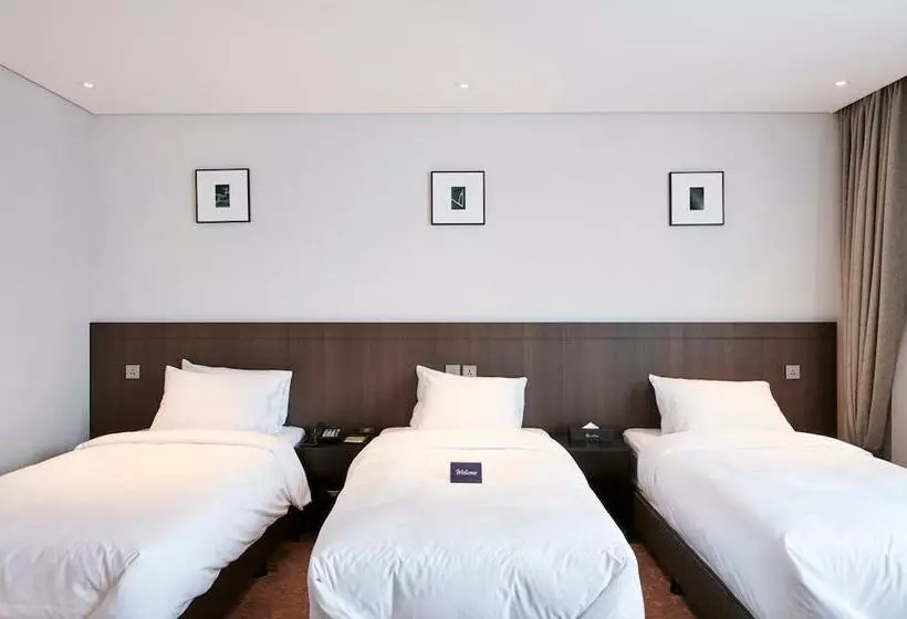 Fotos del hotel Mfelice:  12