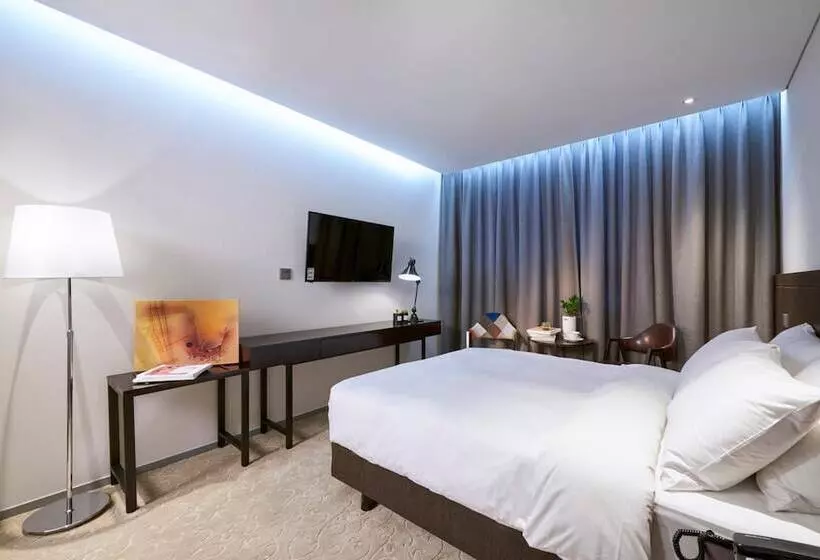 Fotos del hotel Mfelice:  14