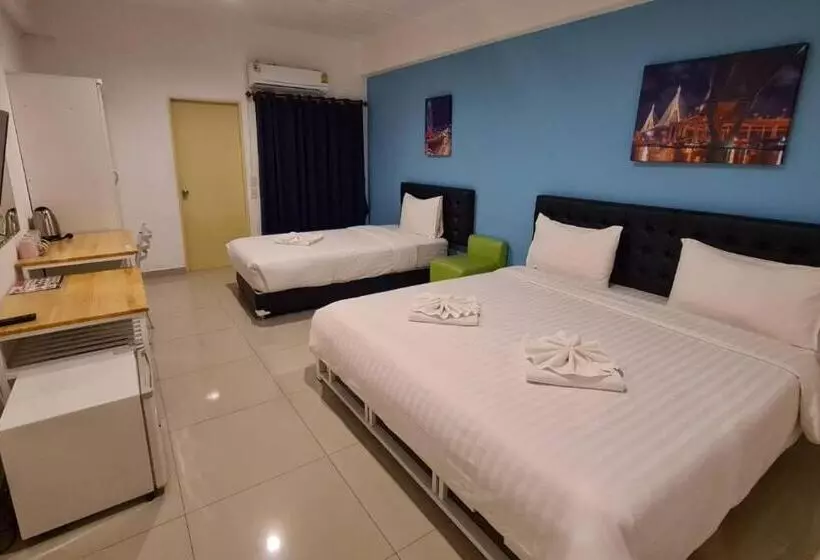 Fotos del hotel 2bedtel:  16