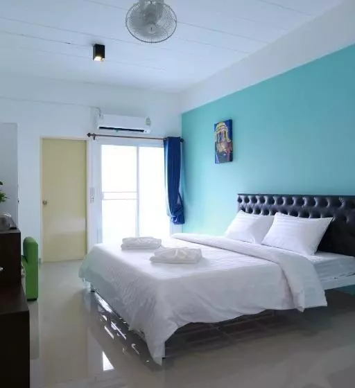 Fotos del hotel 2bedtel:  17