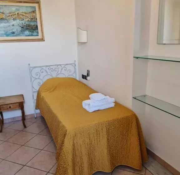 Fotos del hotel Soggiorno Isabella De' Medici:  24